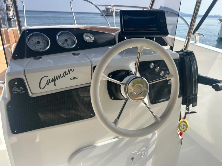 Alquiler Marina Greenwich - Motor yacht Caymam 585 en SamBoat