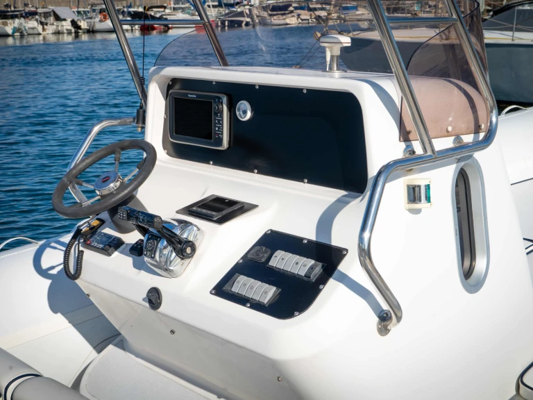 Alquiler de embarcaciones Sacs X File 33 enLa Marina de Valencia en Samboat