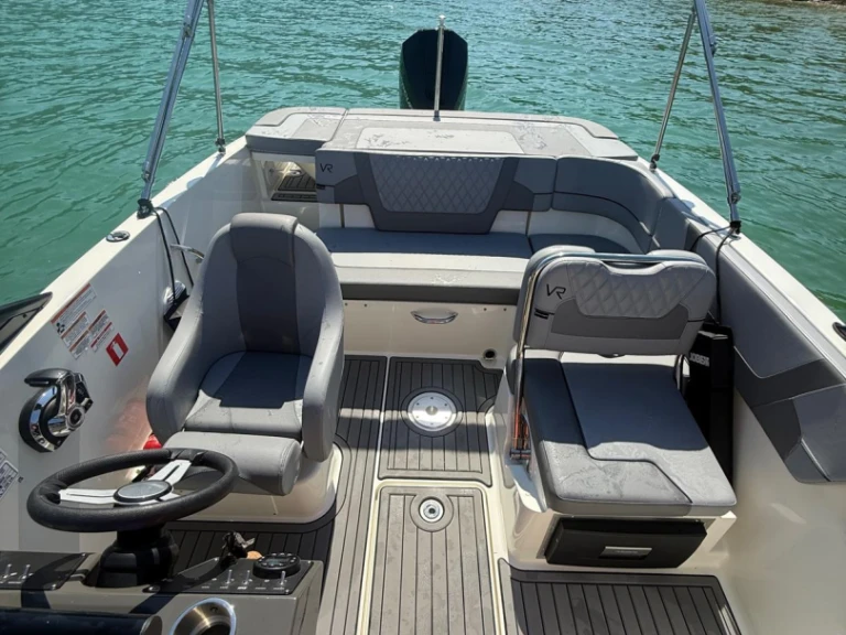 Alquiler de barcos Brison-Saint-Innocent barato de VR5 OE