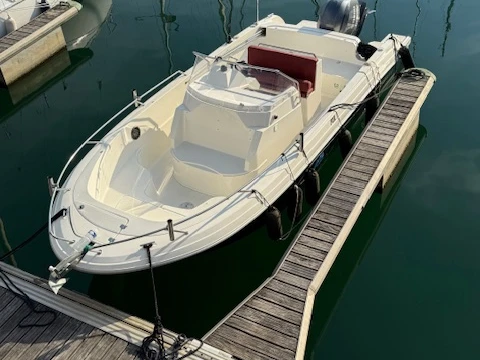 Alquiler Lancha Pacific Craft con o sin  título de navegación