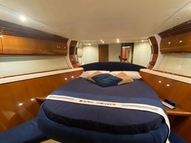 Alquiler de barcos Castellammare di Stabia barato de RIVALE 52