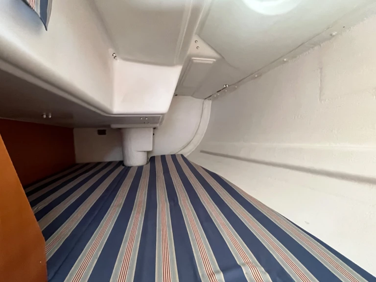 Alquiler de embarcaciones Bénéteau First 27.7 enLes Sables-d'Olonne en Samboat