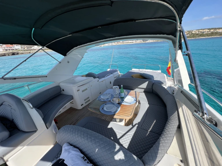 Alquiler de Lancha, con o sin patrón Fairline Mahón