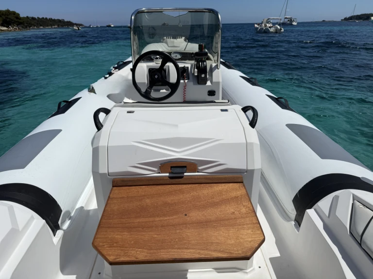 Alquiler de embarcaciones Ranieri Cayman 21 Sport enMandelieu-la-Napoule en Samboat