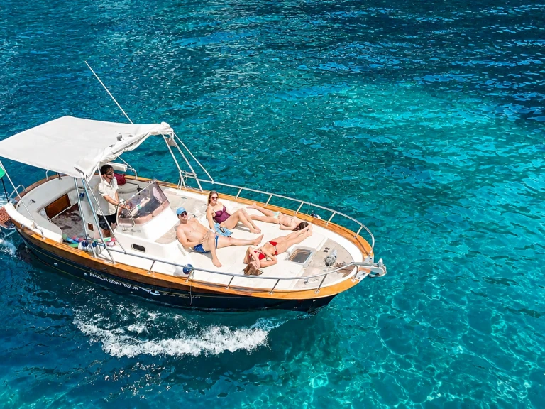 Alquiler de Fratelli Aprea Sorrento 7,50 open cruise en Amalfi