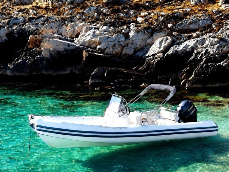Alquiler de barcos Bormes-les-Mimosas barato de 7 m
