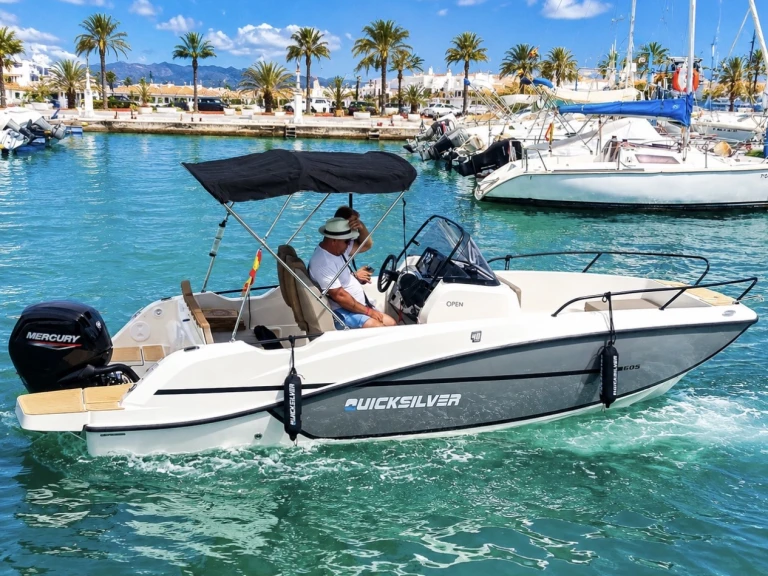 Quicksilver Activ 605 Open de alquiler a Benalmádena