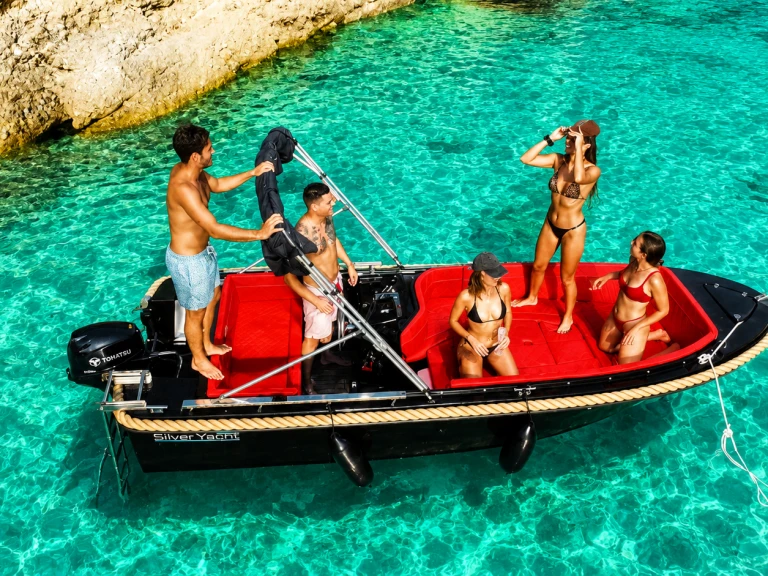 Alquiler de embarcaciones Silent Yachts 525 enSant Antoni de Portmany en Samboat