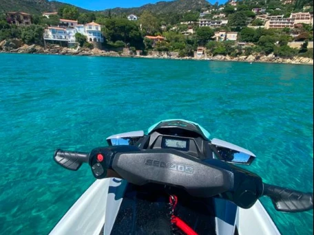 Sea-Doo GTI 130 de alquiler a Bormes-les-Mimosas