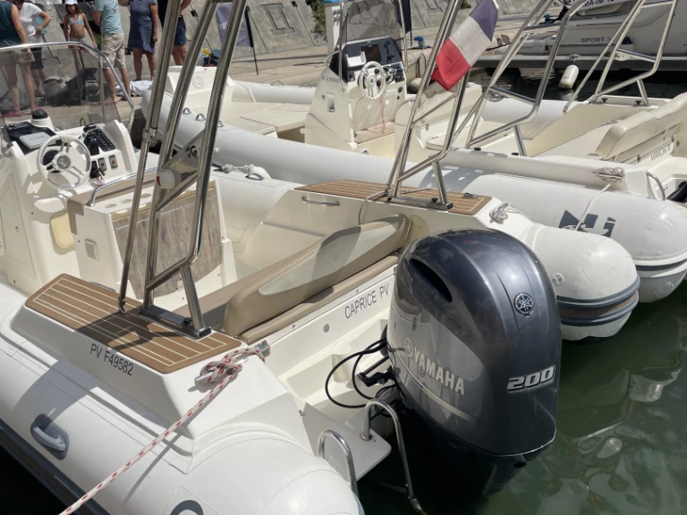 Alquiler Neumática en Argelès-sur-Mer - Capelli Tempest 700
