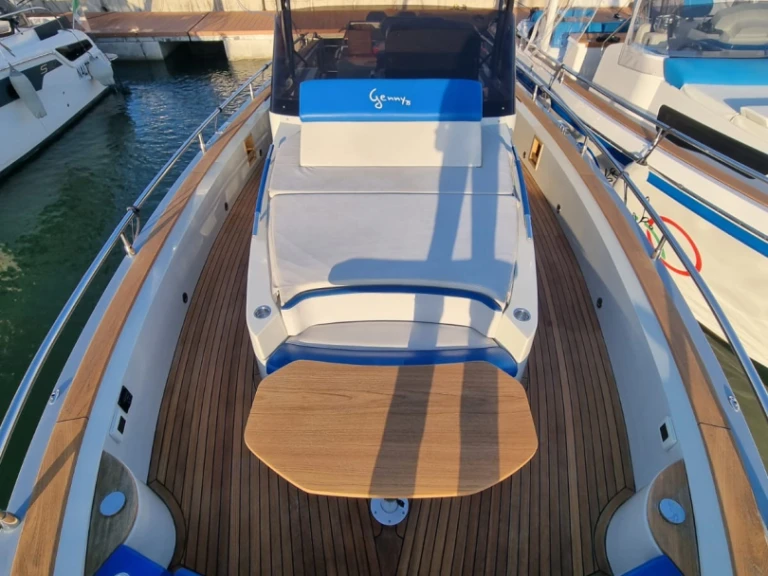 Alquiler de Allures Italyure 38 Sport en Sorrento