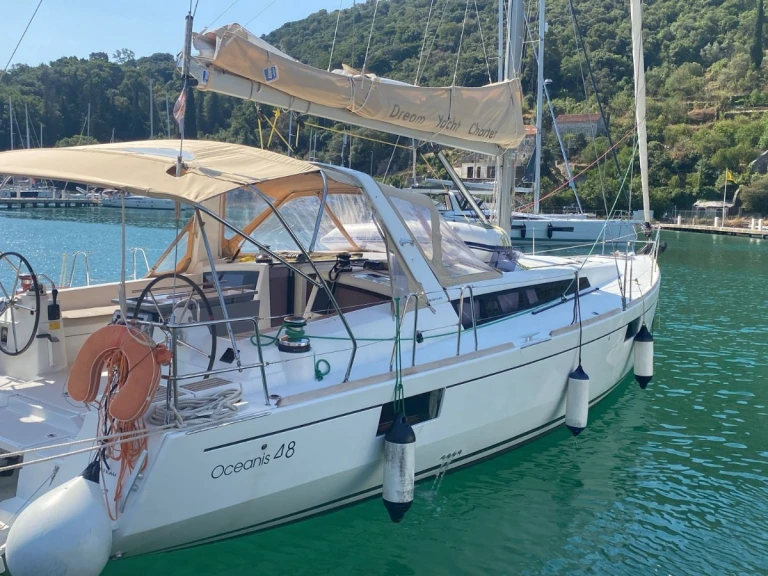 Alquiler de embarcaciones Bénéteau Oceanis 48 enPuerto Banús en Samboat