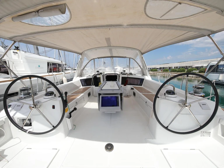 Alquiler Velero en Puerto Banús - Bénéteau Oceanis 48