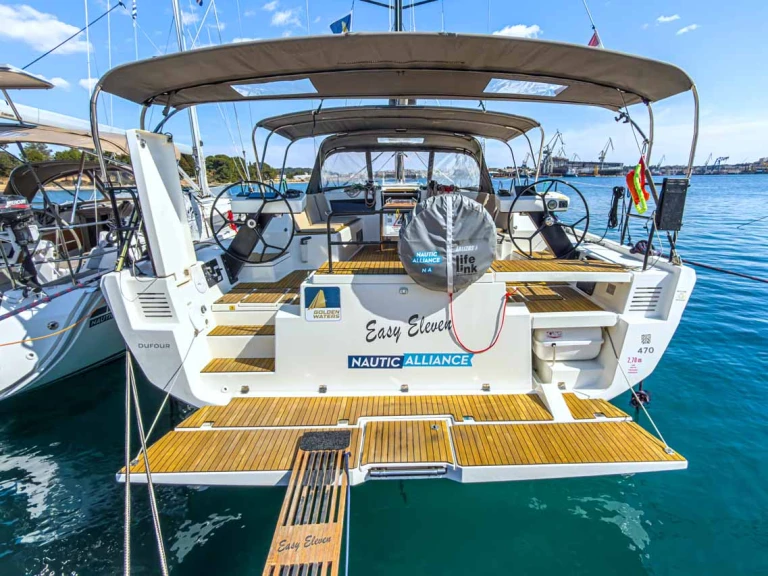 Alquiler de barcos Pula barato de Dufour 470