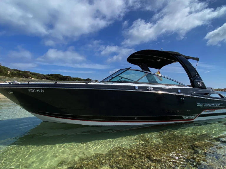 Alquiler Ibiza (Ciudad) - Monterey 278 SS en SamBoat