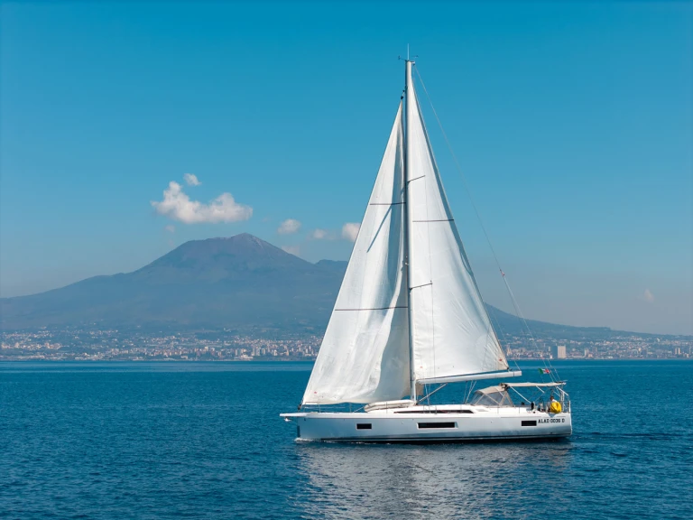 Velero para alquilar Castellammare di Stabia al mejor precio