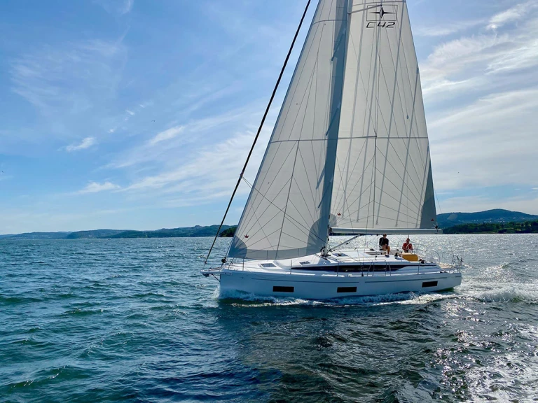 Alquiler Velero Bavaria con o sin  título de navegación