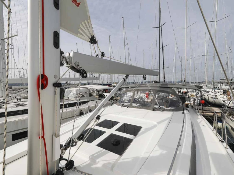 Velero para alquilar Trogir al mejor precio