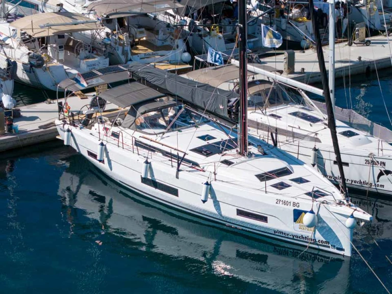 Velero para alquilar Pula al mejor precio