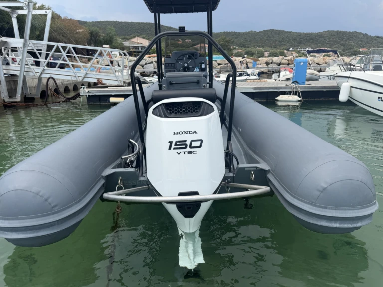 MAR SEA FISHER 680 de alquiler a Porto Pollo