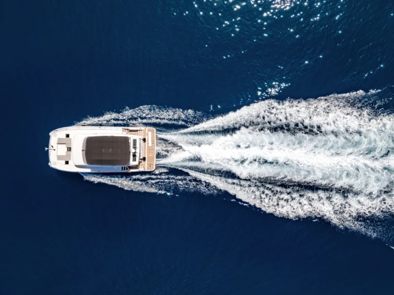 Alquiler Catamarán Fountaine Pajot con o sin  título de navegación