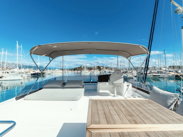 Catamarán para alquilar Corfú al mejor precio