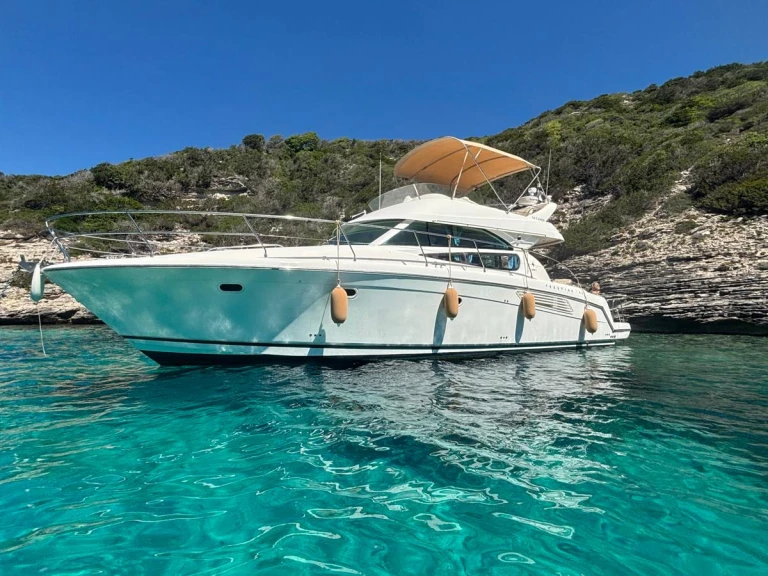 Alquiler de embarcaciones Jeanneau Prestige 42 enBonifacio en Samboat