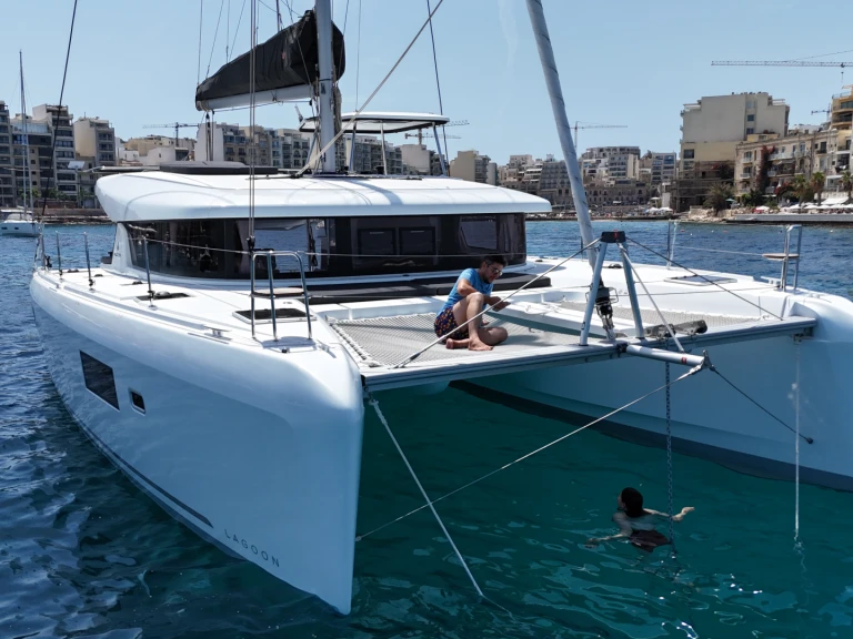 Alquiler de Lagoon Lagoon 42 en Il-Gżira