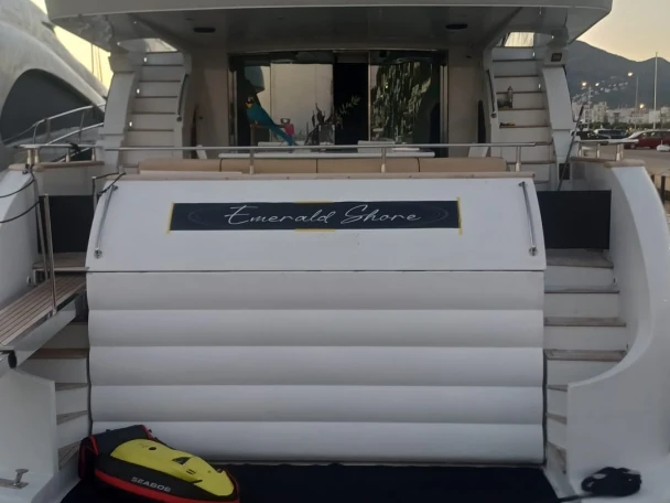 Overmarine S.p.a amc 25 de alquiler a Roses