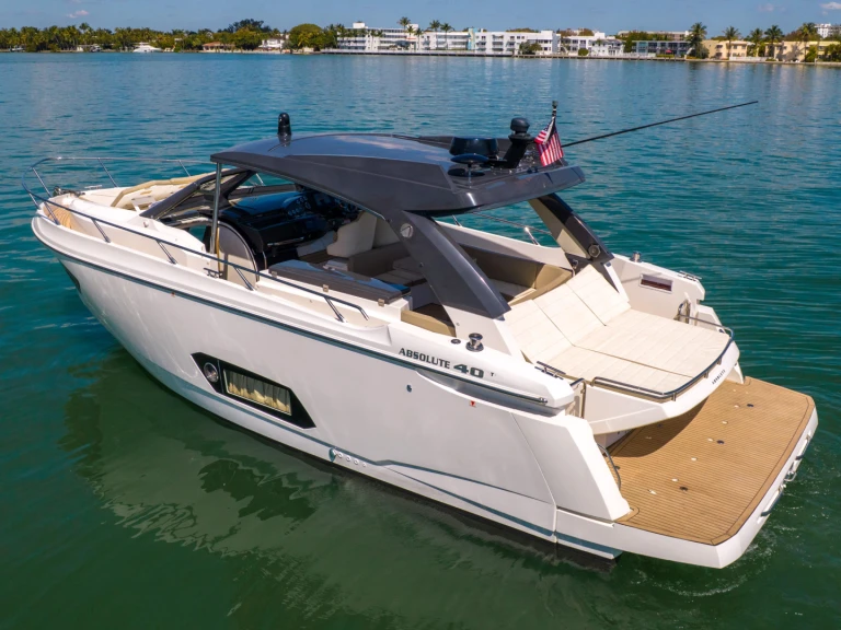 Yate de lujo para alquilar Juan-les-Pins al mejor precio