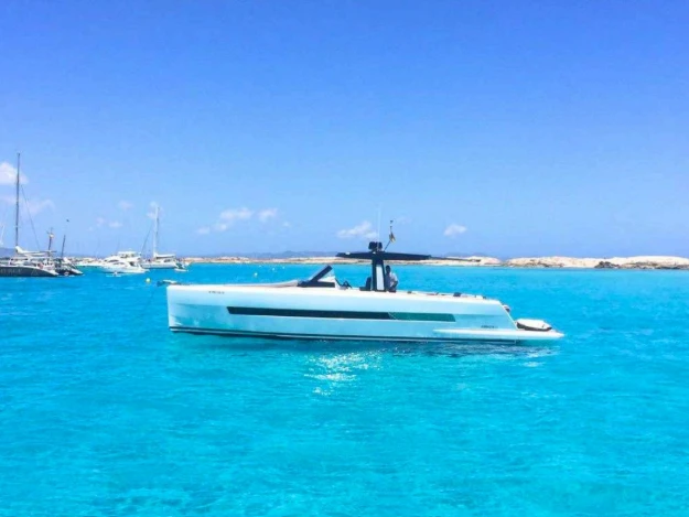 Alquiler de barcos Santa Eulària des Riu barato de Fjord 44 Open