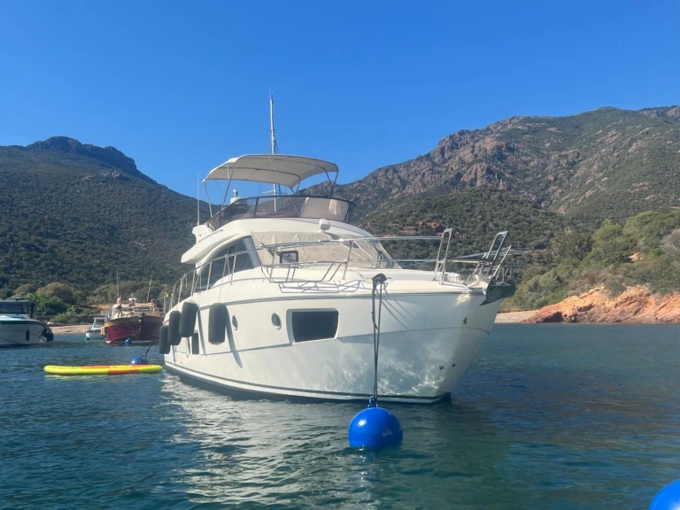 Yate de lujo para alquilar Antibes al mejor precio