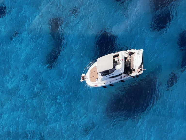 Alquiler Antibes - Bavaria Virtess 420 Fly en SamBoat