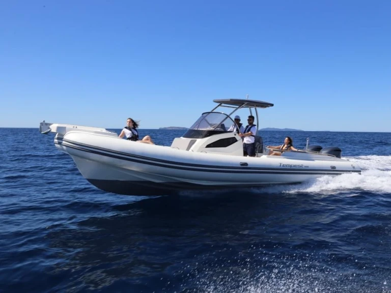 Alquiler Marine de Sant'Ambrogio - Capelli CAPELLI 1000 TEMPEST CC en SamBoat