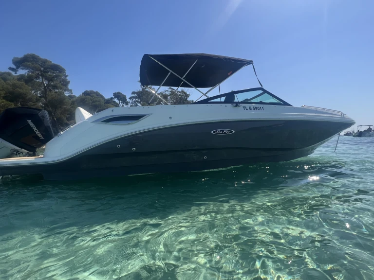 Alquiler de Sea Ray  250 sdx en Port Fréjus