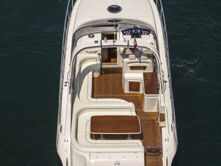 Airon 388 de alquiler a Théoule-sur-Mer