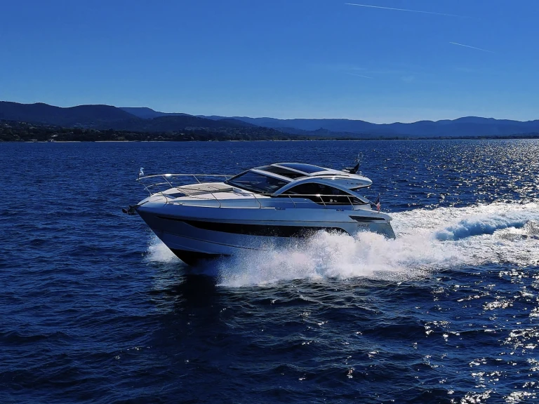 Alquiler Yate de lujo en Cogolin - Fairline Targa 45 Gran Turismo