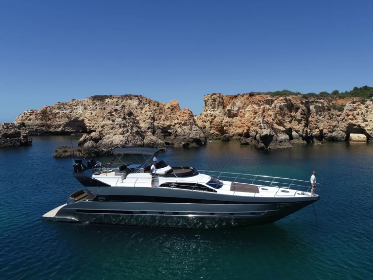 Yate de lujo para alquilar Villefranche-sur-Mer al mejor precio