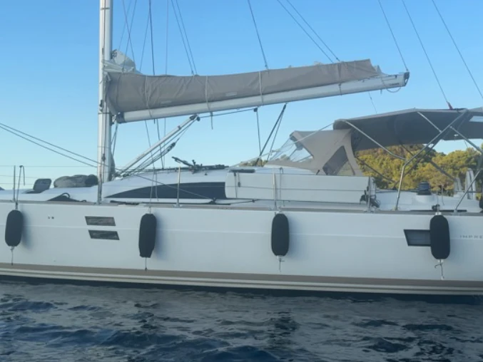 Alquiler de Velero, con o sin patrón Elan 45 Impression Arzon