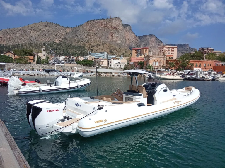Alquiler de barcos Taormina barato de Wave 27