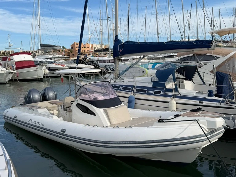 Alquiler de barcos Francia barato de Capelli 1000 WA