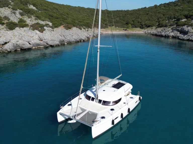 Alquiler Catamarán Fountaine Pajot con o sin  título de navegación