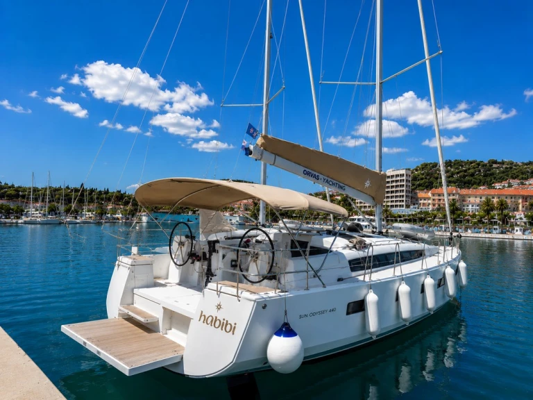 Alquiler Velero en Split - Jeanneau Sun Odyssey 440