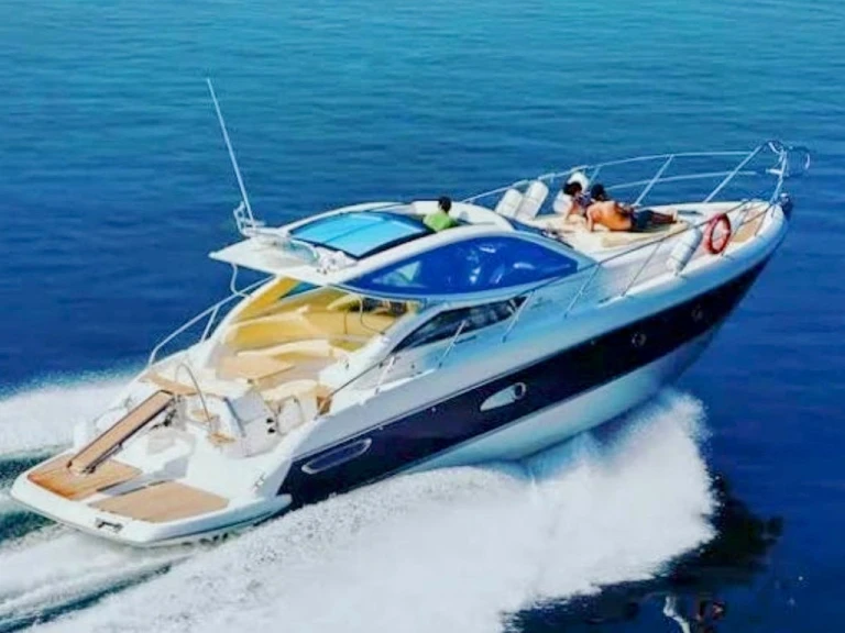 Alquiler de Cranchi Mediterranee 43 en Herceg Novi