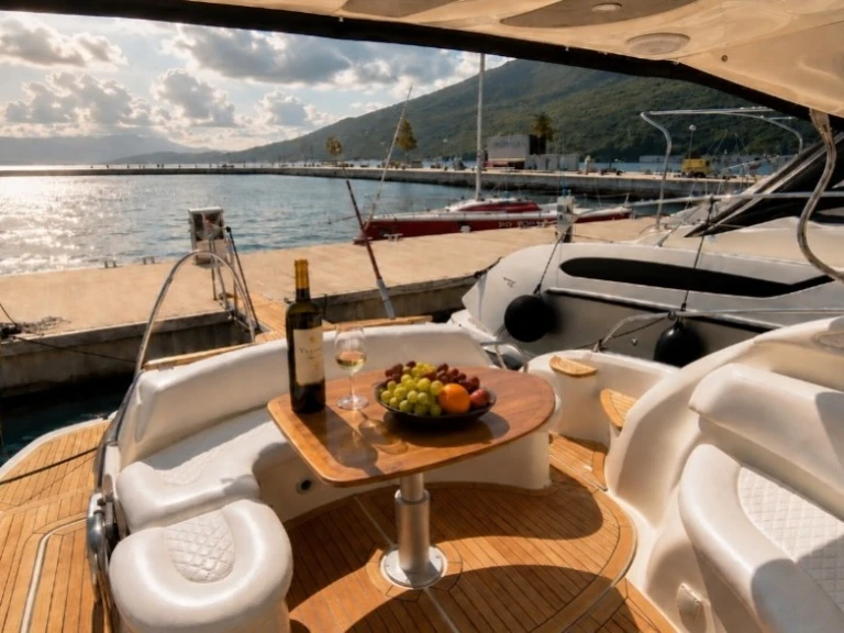 Alquiler Herceg Novi - Cranchi Mediterranee 43 en SamBoat