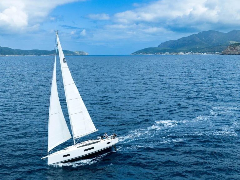Alquiler Velero Jeanneau con o sin  título de navegación