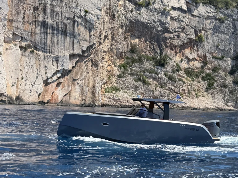 Alquiler de embarcaciones Phantom yachts Phantom 10.0 TT enSplit en Samboat