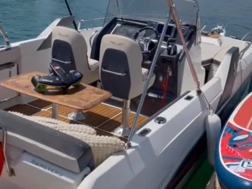 Alquiler de barcos Marsella barato de Flyer 7.7 SPACEdeck