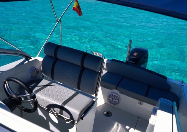 Alquiler Lancha Seabird con o sin  título de navegación