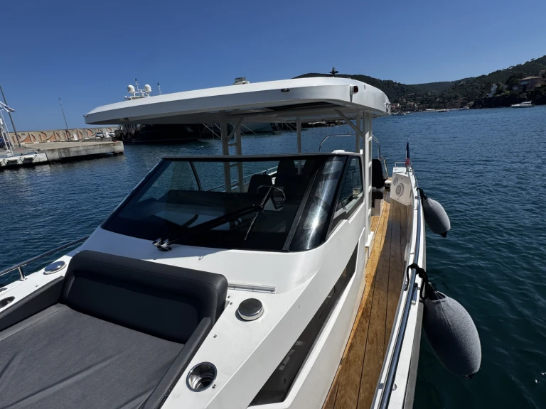 Alquiler de embarcaciones Axopar Axopar 37 Sun-Top enMandelieu-la-Napoule en Samboat